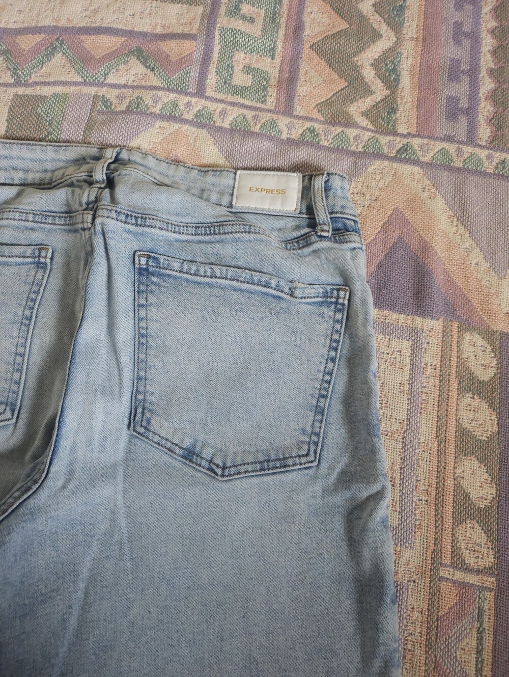 Express Boyfriend Mid Rise Jeans Size 10 R - Picture 8 of 9